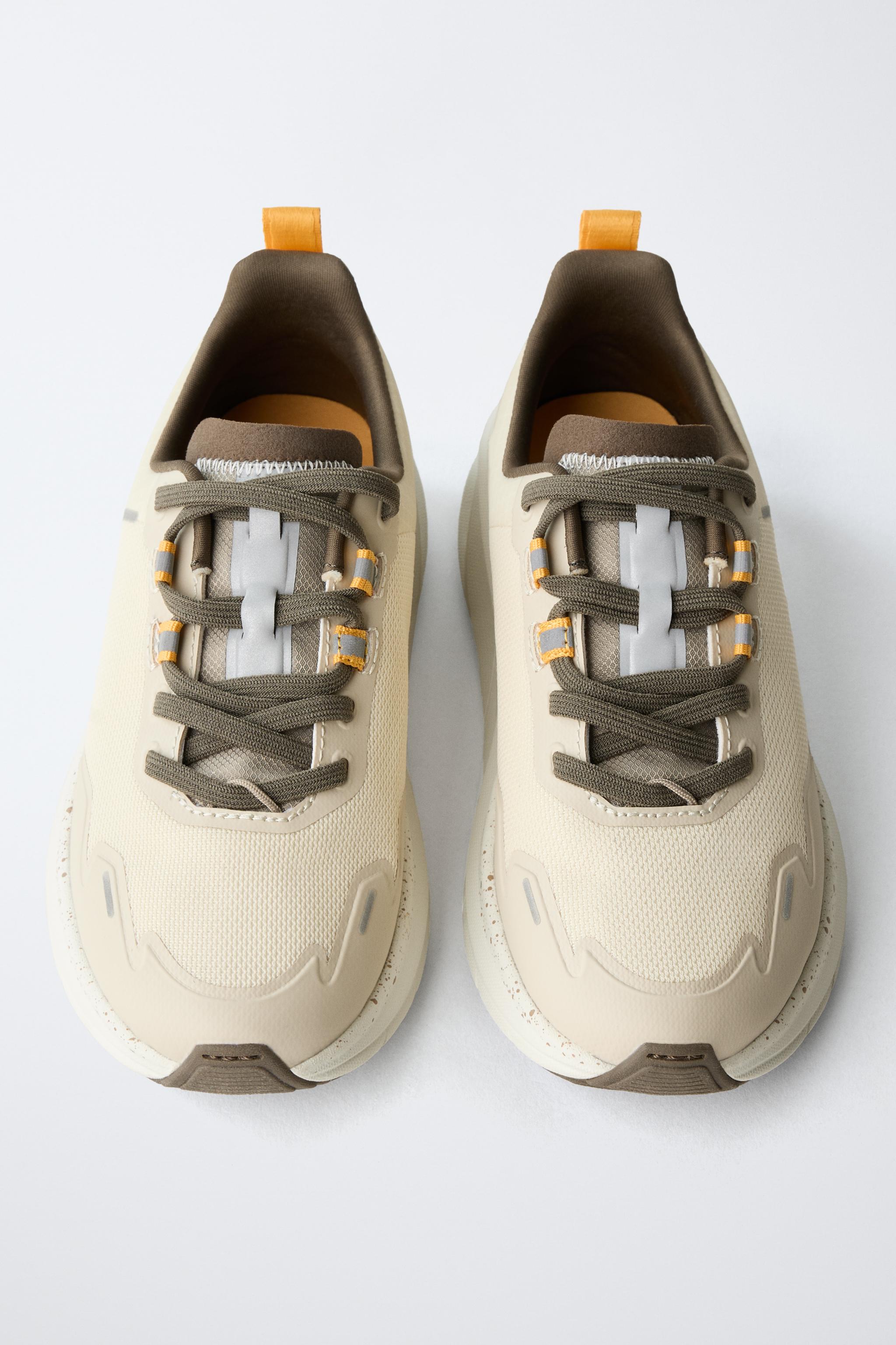 ATHLETIC SHOES WITH SOLE DETAIL